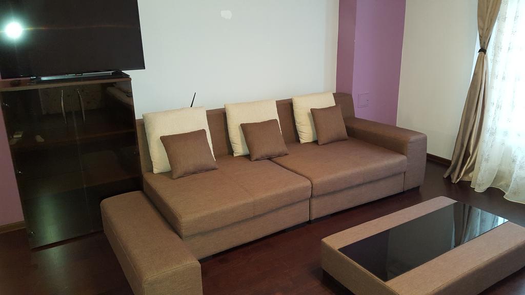 Sunlight Studio Apartment Орадеа Екстериор снимка